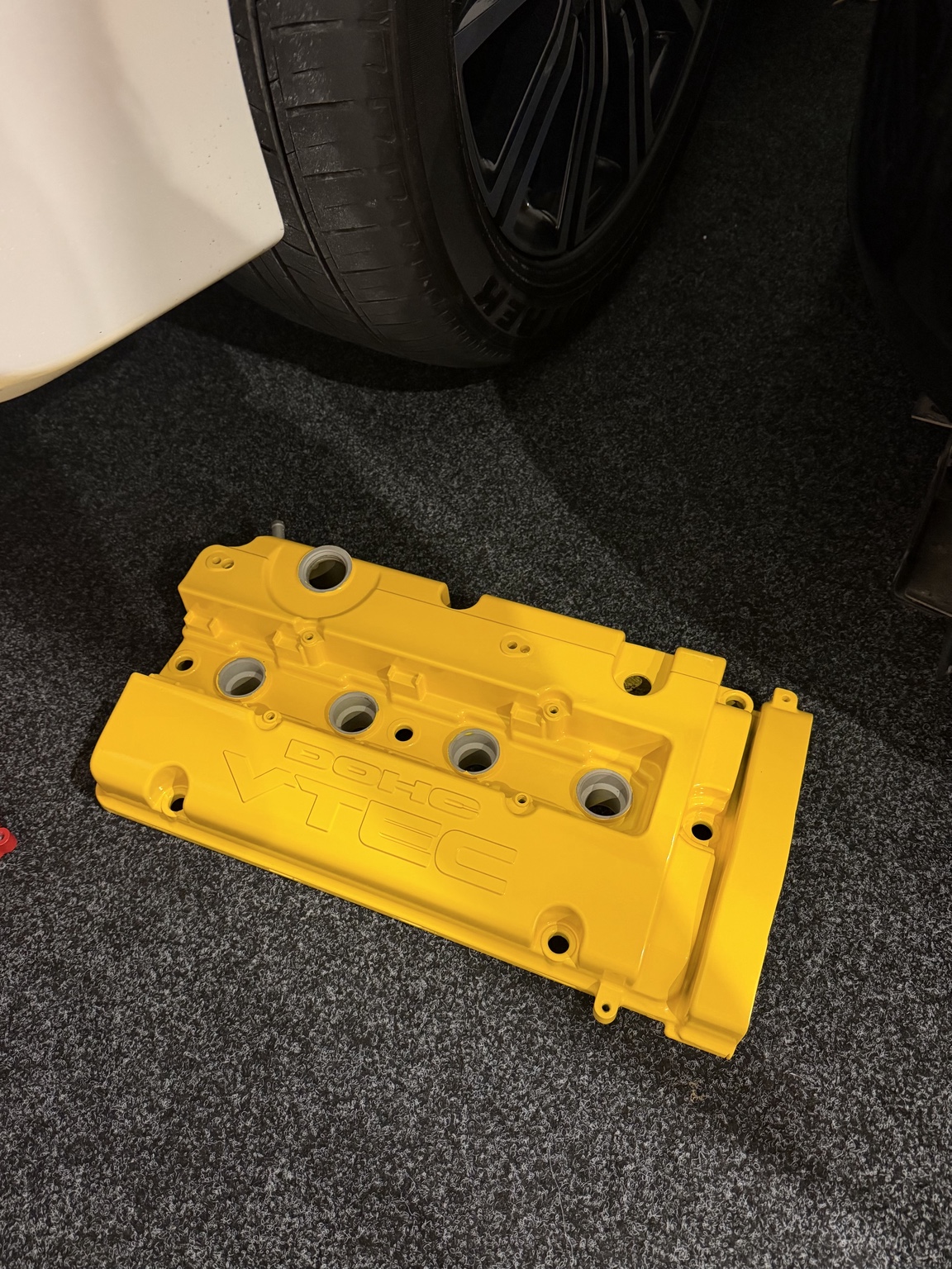 Yellow powder coated rocker cover